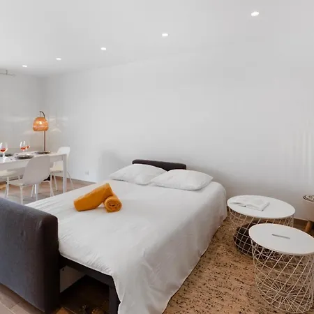 Le Radieux - Spacious - Bright - Car Park - Peaceful Antibes